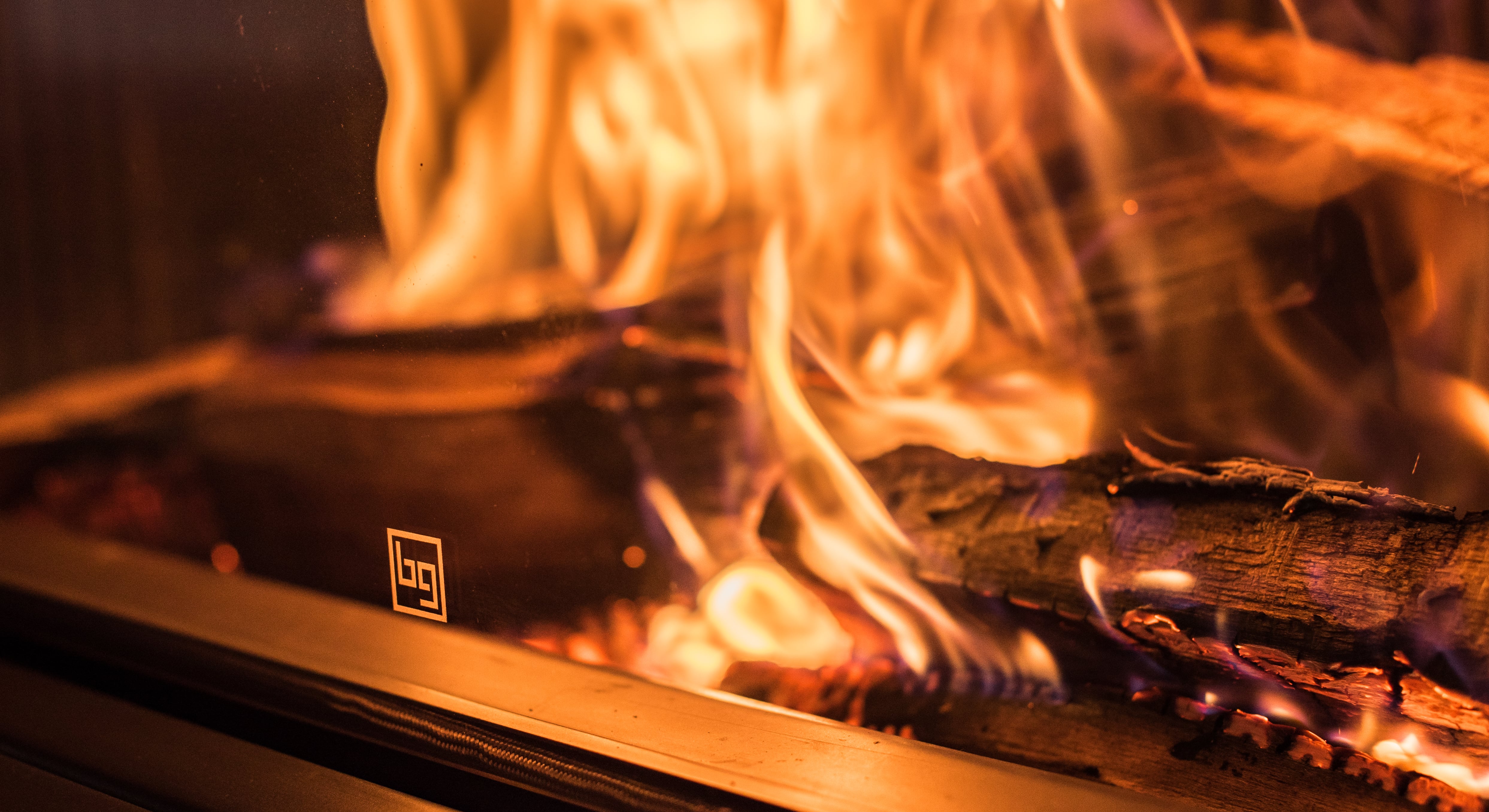 Photo Fireplace maintenance tips